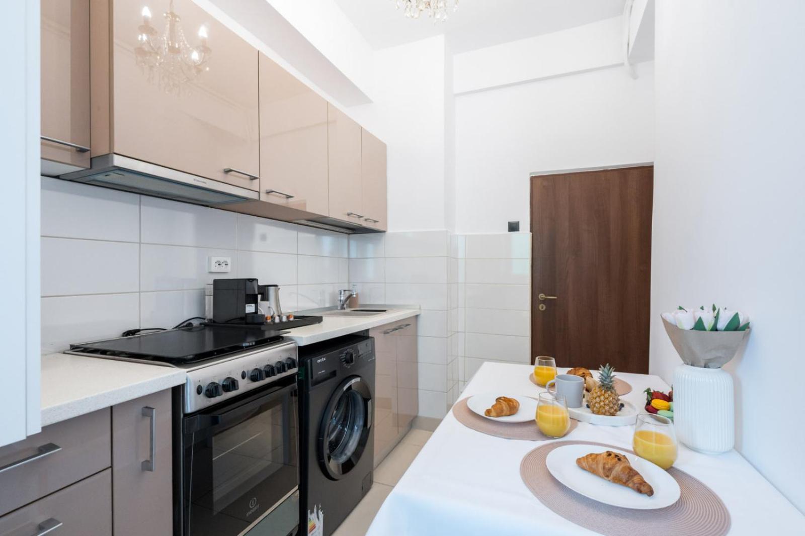 Highline Downtown Residences 6 Persons Family Apartment Bukarest Exterior foto