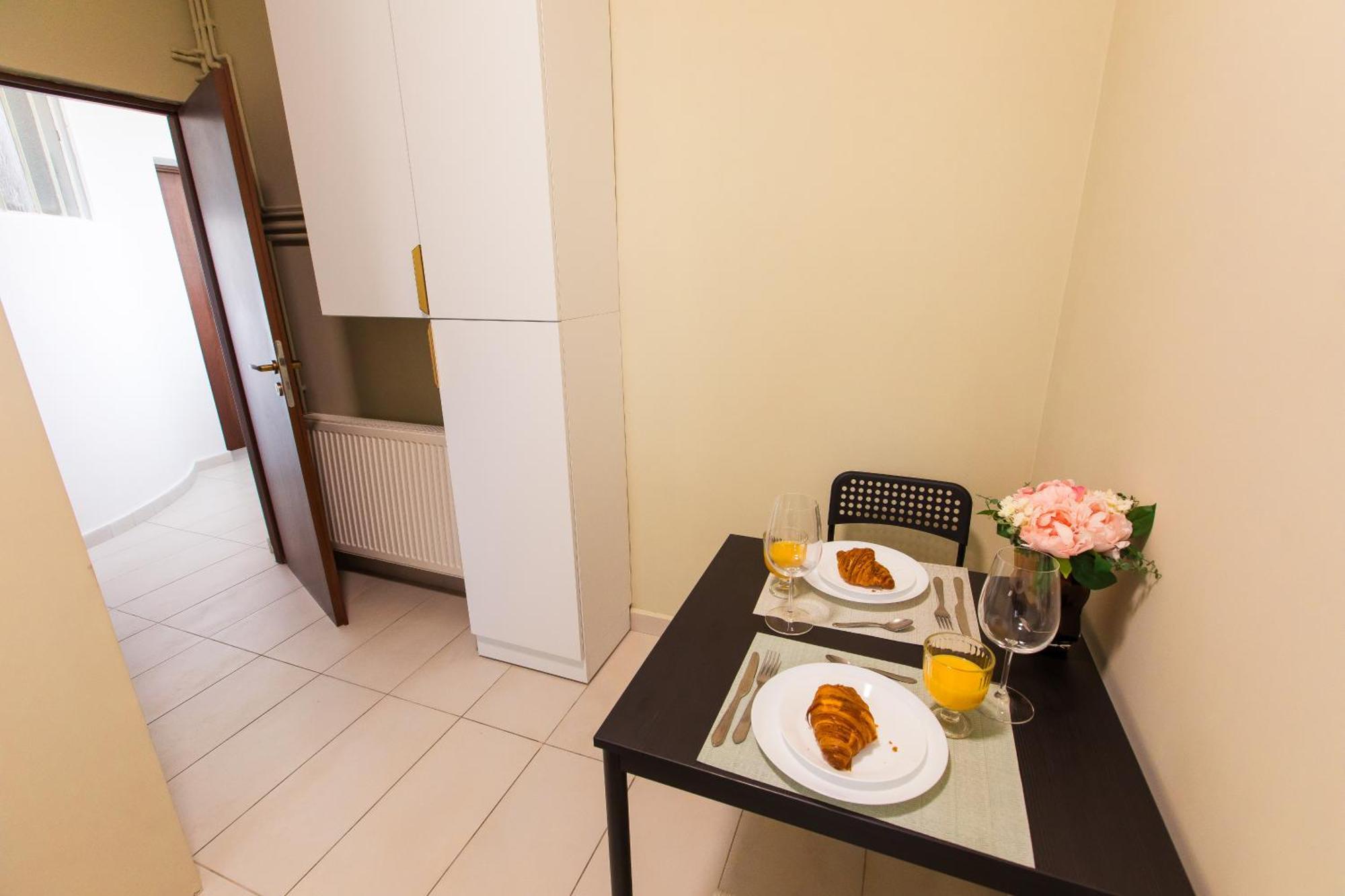 Highline Downtown Residences 6 Persons Family Apartment Bukarest Exterior foto